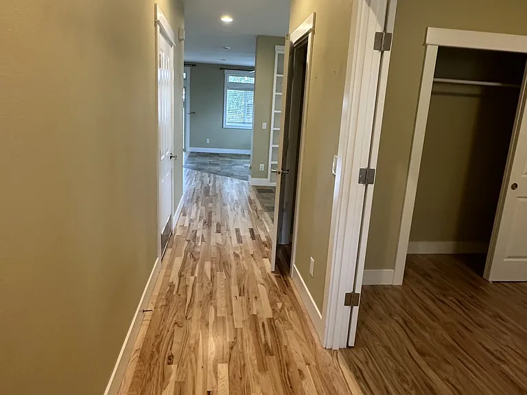 3104 Sunset Dr W — Photo 8
