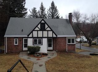 19 Pine Tree Dr, Worcester, MA 01609