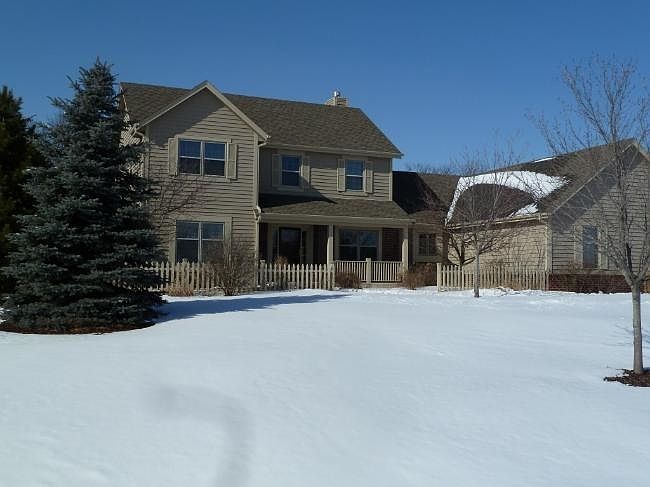 1st image of N43W33250 Glen Parc Cir