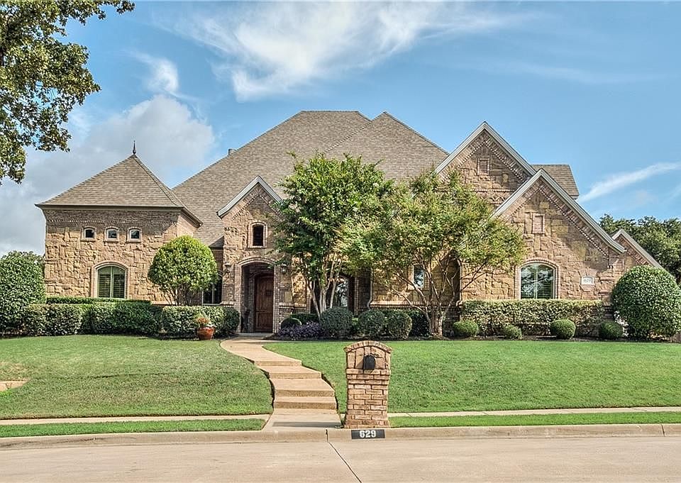 1st image of 629 Meandering Woods Dr