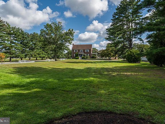 4th image of 189 Watsontown New Freedom Rd