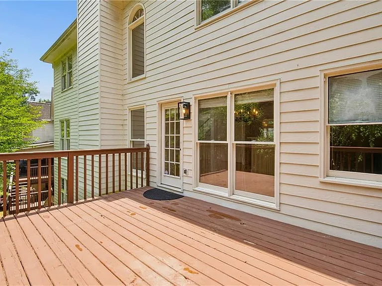270 Edwardton Ct — Photo 22