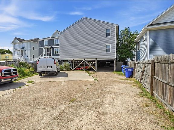 3rd image of 1224 W Ocean View Ave APT C
