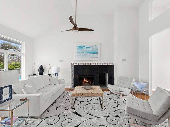4th image of 4 Whalers Ln