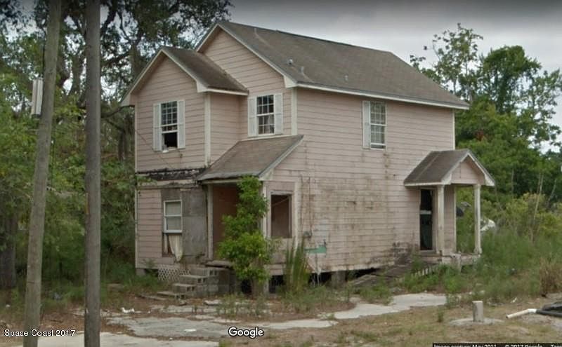 2nd image of 2614 Pineapple Ave