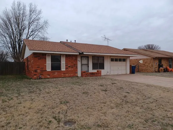 132 Anthony Dr, Lahoma, OK 73754