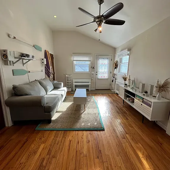 271 New York Ave — Photo 7