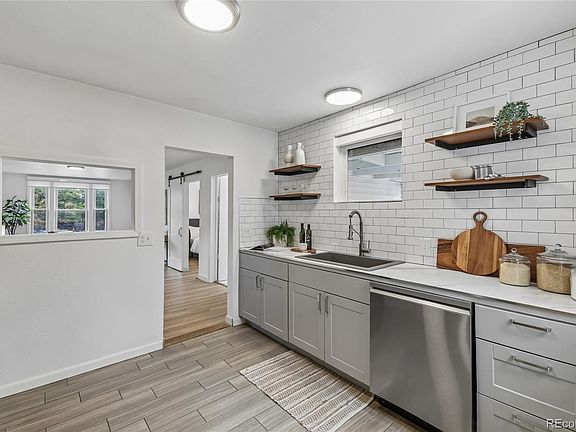 4th image of 4631 N Clay Street