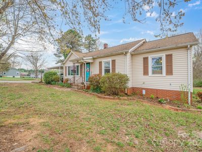 1934 Zion Church Rd, Hickory, NC, 28602