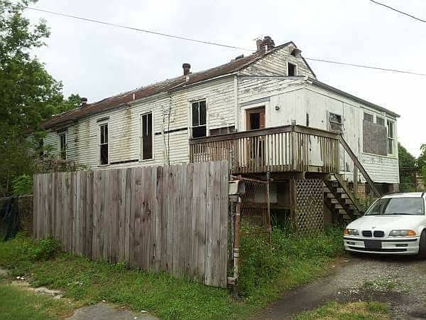 2nd image of 2473 N Johnson St
