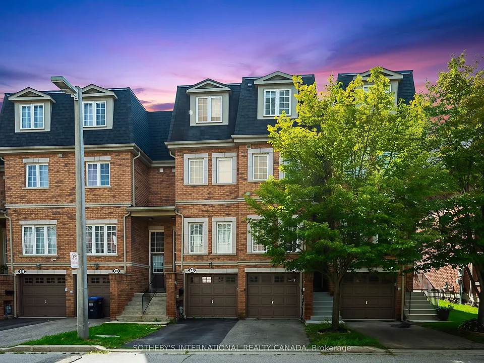 435 Hensall Cir #44
