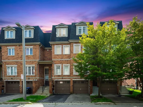 435 Hensall Cir #44, Mississauga, ON L5A 4P1