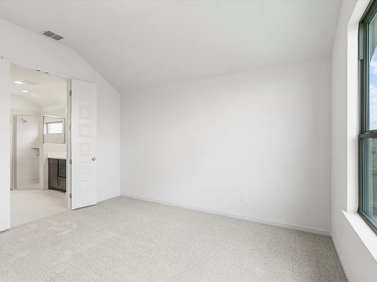 154 Blackborrow Dr — Photo 21