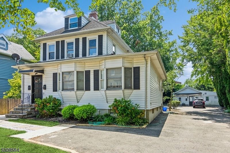 1st image of 34 Claremont Ave #1