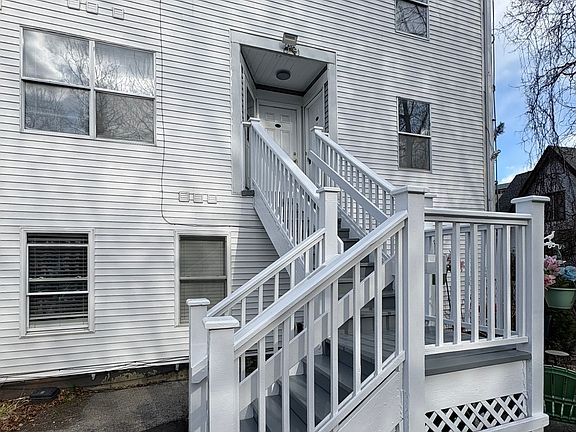 4th image of 37 Greenwich Avenue #2-1