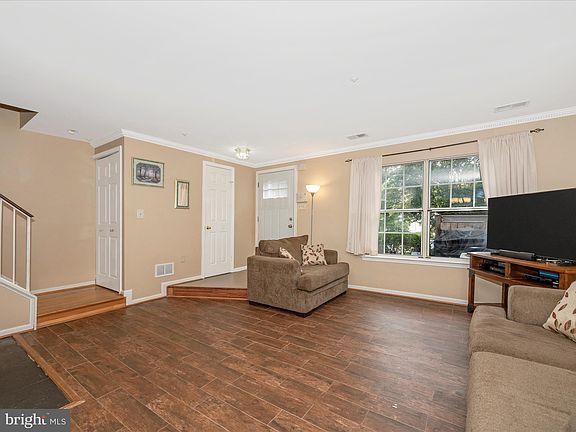 5th image of 13912 Highstream Pl #818-K