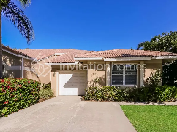 303 E Coral Trace Cir, Delray Beach, FL 33445