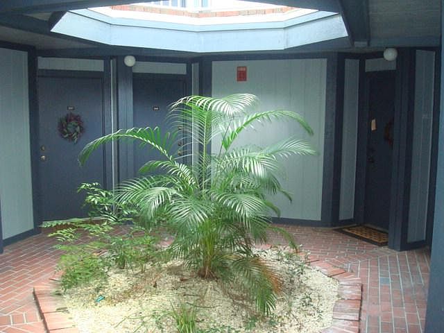 1st image of 4003 Atrium Dr