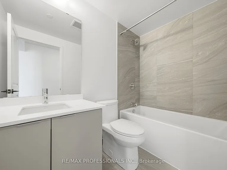 2075 Lakeshore Rd #2404 — Photo 5