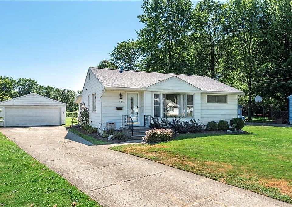 1st image of 631 Lucille Dr