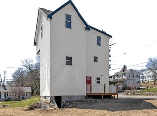 26 Pratt Rd, Fitchburg, MA 01420