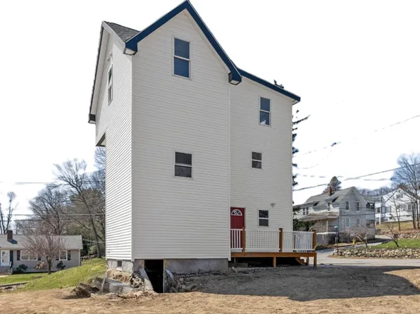 26 Pratt Rd, Fitchburg, MA 01420