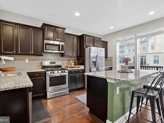 4th image of 4663 Calisto Way