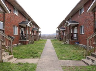 60 Township Road 1118 APT 8, Chesapeake, OH 45619