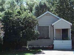954 Beechwood Ave, Mississauga, ON L5G4E2