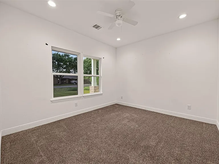 1343 Alpha Ln — Photo 7