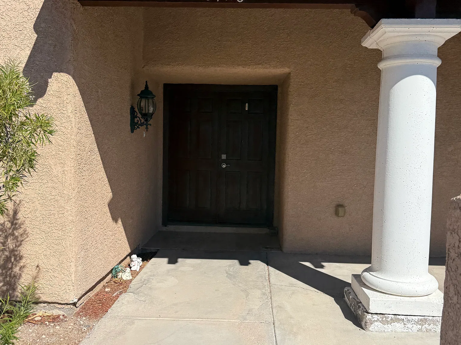 3 bed, 2486 sqft, $2,400 — Photo 2
