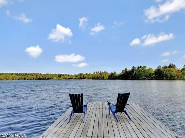 5104 Woodland Ave, Pocono Pines, PA 18350