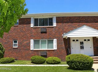 165 Wyckoff Rd #B, Eatontown, NJ 07724