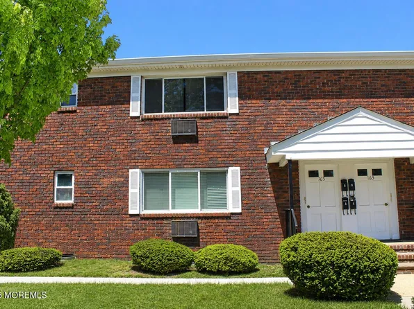 165 Wyckoff Rd #B, Eatontown, NJ 07724