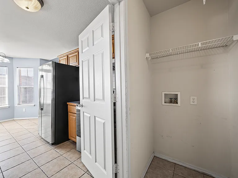 851 Honeysuckle Dr — Photo 13