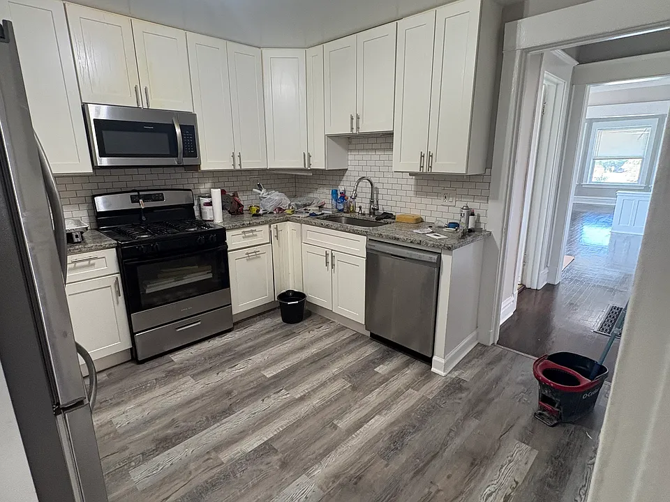 319 S 5th Ave #2
