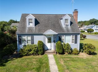 60 Lafayette Dr, Port Chester, NY 10573