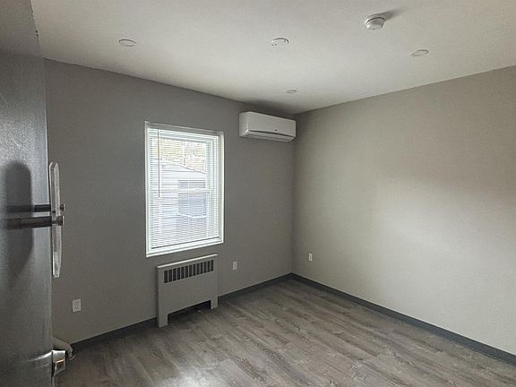 5th image of 123 N 2nd St #11213346