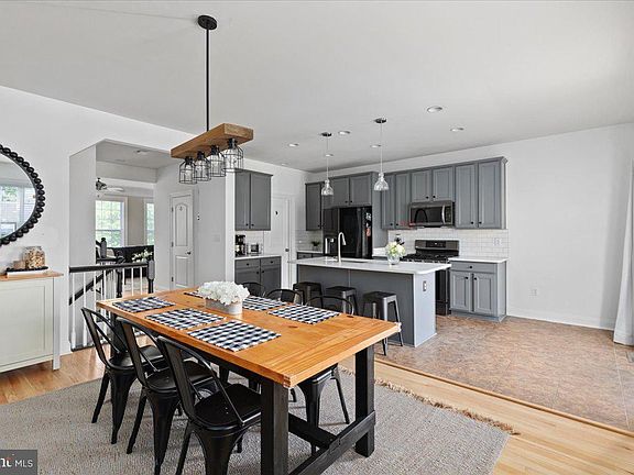 4th image of 15876 Mackenzie Manor Dr