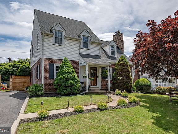 4th image of 5122 Bond Ave