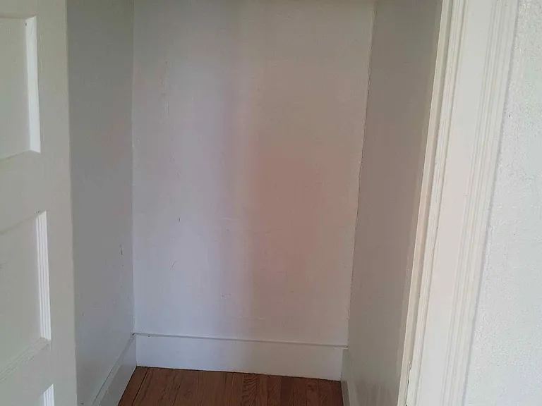 12 Forest St #11 — Photo 3