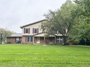 68034 Rosewood Ln, Richmond, MI 48062