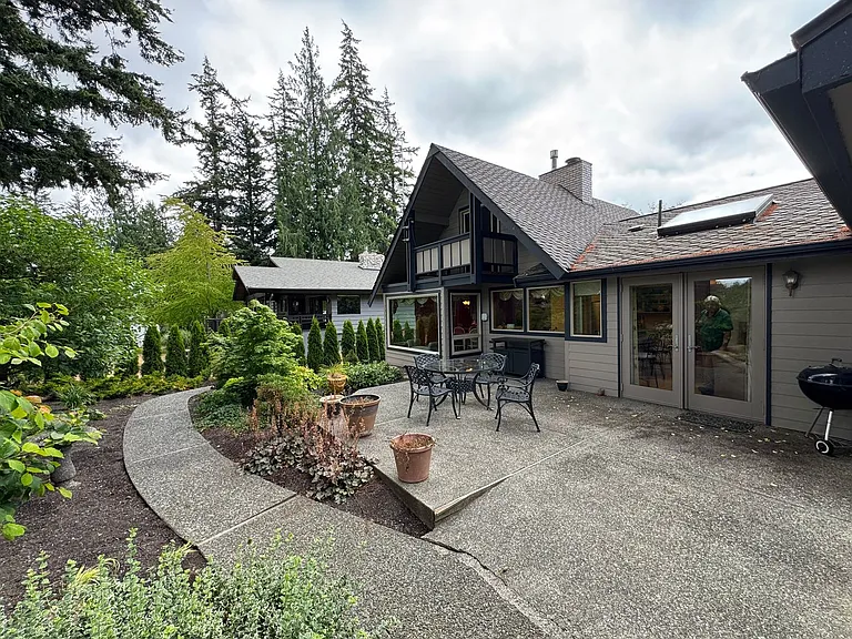 16459 Fairway Dr — Photo 30
