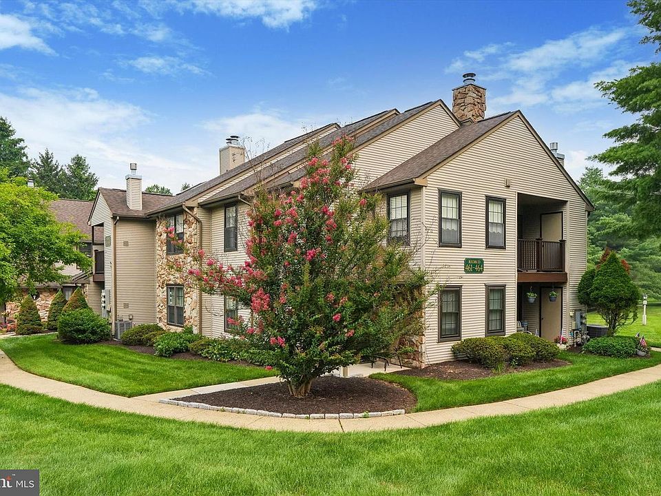 1st image of 462 Redbud Ct