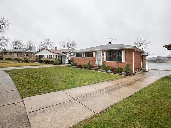 2nd image of 19137 Davinwood Dr