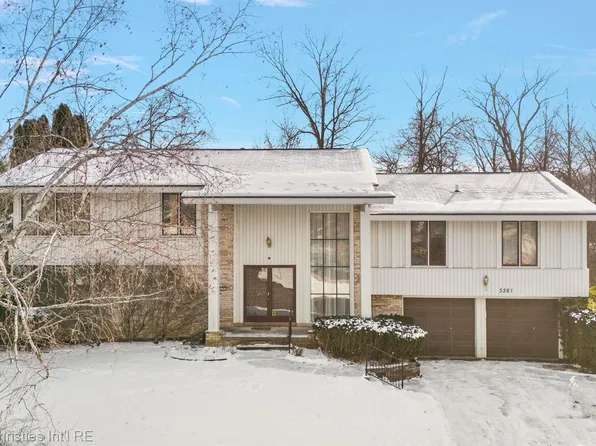 3261 Bloomfield Park Dr, West Bloomfield, MI 48323