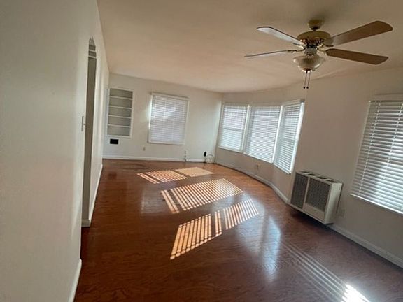 4th image of 3332 Felton St