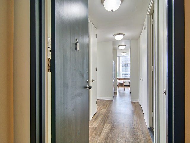 Entry-one bedroom apartment