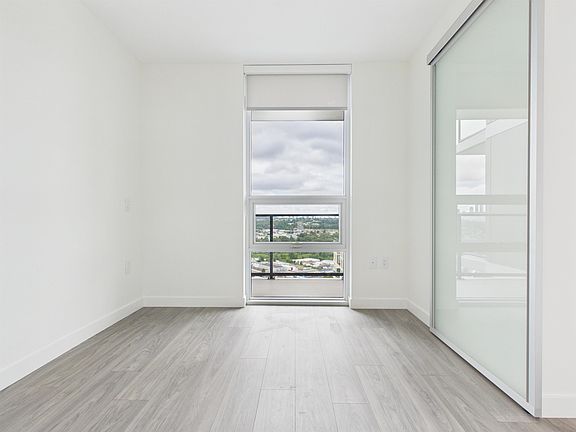 5th image of 2135 Springer Ave #2907