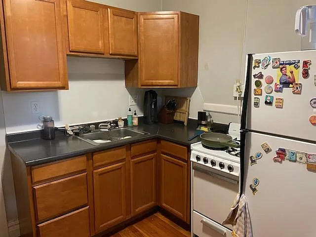 Kitchen 1